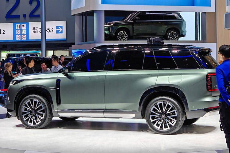 Trumpchi là một thương hiệu xe du lịch thuộc tập đoàn GAC của Trung Quốc và cũng đang bán xe tại Việt Nam. Tập trung vào sản xuất xe chạy bằng xăng và xe plug-in hybrid.