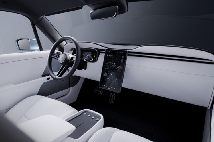 Charge Cars là một ví dụ điển hình về mức độ khó khăn trong việc tạo ra nó trong ngành công nghiệp ôtô. ’67 là một chiếc xe có vẻ ngoài thực sự bắt mắt, đáp ứng được rất nhiều tiêu chí đối với một số người đam mê những mẫu xe cổ điển với diện mạo hiện đại kết hợp.