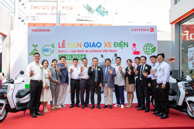 HVN đã và đang theo sát định hướng của Honda Motor trong các giải pháp toàn diện hướng tới Trung hòa các-bon từ đẩy mạnh tiết kiệm năng lượng trong quá trình sản xuất như đưa vào vận hành hệ thống điện áp mái, nỗ lực trong hoạt động trồng cây bảo vệ môi trường, đến giới thiệu sản phẩm xe HEV trong năm 2023.