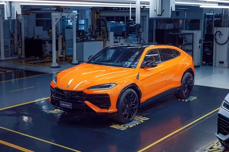 Và mới đây, chiếc siêu SUV Lamborghini Urus SE 2024 đã có lịch trình ra mắt tiếp theo, đó là 1 thị trường ở Asean, và Thái Lan là đất nước đầu tiên được chọn, để ra mắt Lamborghini Urus SE.