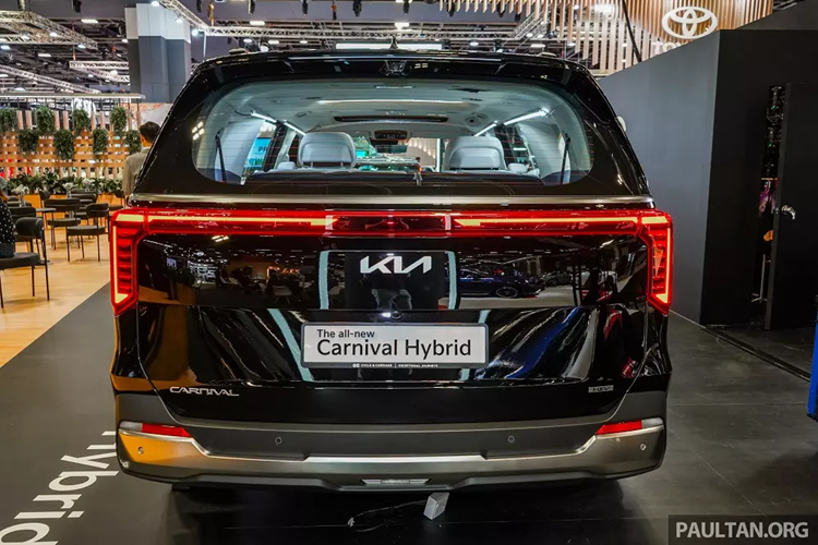 Theo kế hoạch, mức giá xe Kia Carnival 2024 sẽ chính thức được công bố và bán ở thị trường Singapore vào cuối năm nay. Ngoài Singapore, xe có thể sẽ ra mắt những thị trường Đông Nam Á khác như Việt Nam.