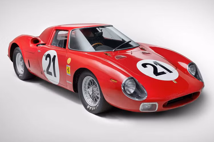 Ở thời điểm chiếc siêu xe Ferrari 250 LM tuyệt đẹp này cán đích tại Le Mans năm 1965, thì đây đã là hồi kết của một kỷ nguyên.
