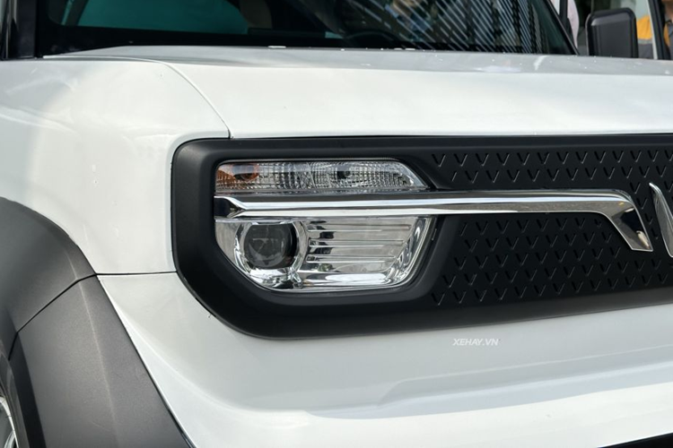 Cụ thể, khách hàng chỉ phải trả 900.000 đồng/tháng (khoảng 35 USD/tháng) cho quãng đường di chuyển dưới 1.500 km; 1.200.000 đồng/tháng (khoảng 47 USD/tháng) cho quãng đường di chuyển từ 1.500 đến 2.500 km và 2.000.000 đồng/tháng (khoảng 78 USD/tháng) cho quãng đường di chuyển trên 2.500 km.