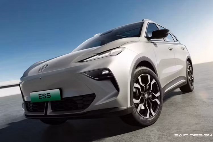  MG ES5 hoàn toàn mới vừa được SAIC-MG giới thệu tại Trung Quốc, đây là mẫu crossover điện thay thế trực ZS EV tại một số thị trường châu Âu, Anh và Úc. Trước đó MG ZS vừa trình làng bản nâng cấp vàot háng 8/2024 nhưng chỉ có phiên bản hybrid. Xe điện mới MG ES5 có nhiều điểm tương đồng với MG4, trong đó có nên tảng xe điện.
