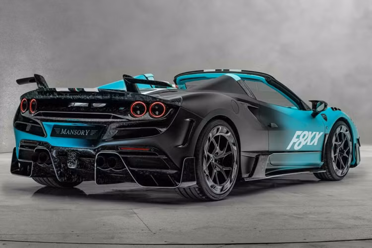 Mansory cũng đã nâng cấp cho xe về mặt hiệu năng. Xe cũng trang bị khối động cơ V8 tăng áp kép 3.9 lít và sau tinh chỉnh, xe sẽ có khả năng tạo ra công suất 868 mã lực và mô-men xoắn 960 Nm. Mức giá xe Ferrari F8 Spider độ Mansory hiện chưa công bố.