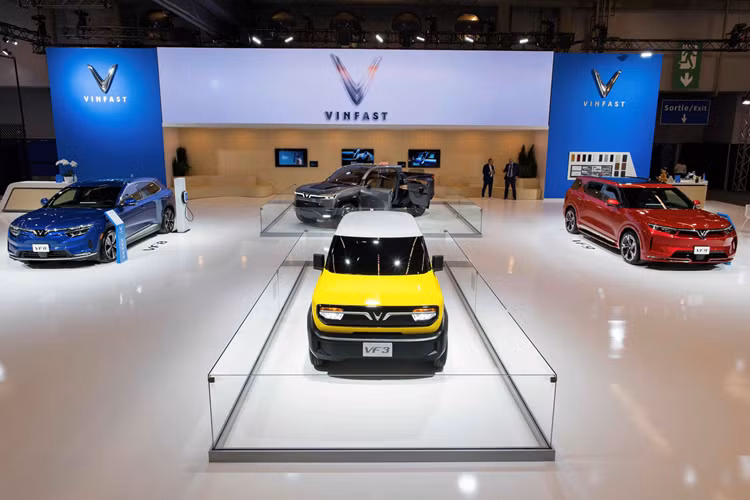 VinFast lan dau tien gioi thieu VF3 va ban tai VF Wild tai Canada