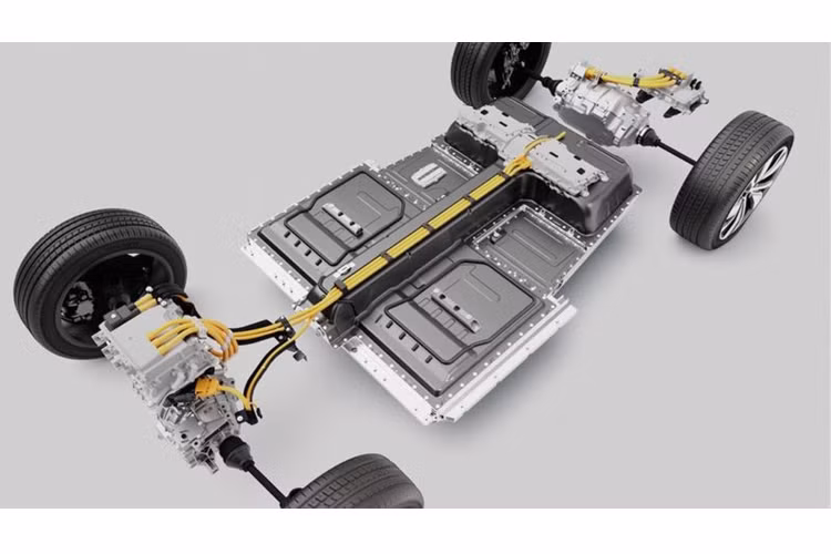 Theo Volvo, SPA3 về mặt lý thuyết tương thích với các mẫu xe có mọi kích cỡ khác nhau, từ EX30 cho đến EX90. “Tính mô-đun và khả năng nâng cấp” của nền tảng này giúp giảm chi phí đầu tư và sản xuất. Điều này sẽ cho phép nhà sản xuất ô tô Thụy Điển có thể linh hoạt điều chỉnh sản phẩm của mình cho phù hợp với đặc tính của thị trường.