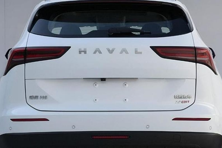 Haval H6 2024 thế hệ mới sẽ bắt đầu được bán ra tại Trung Quốc vào khoảng cuối năm nay. Sau đó, mẫu SUV này sẽ tiếp tục ra mắt tại nhiều thị trường khác, bao gồm cả Việt Nam. Năm ngoái, Haval H6 là mẫu xe gầm cao bán chạy thứ 6 tại quê nhà, với doanh số đạt 226.024 chiếc.