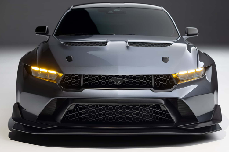 Hiện tại, để đặt mua Ford Mustang GTD 2024 mới, người mua bắt buộc phải đăng ký thông qua trang web trực tuyến của thương hiệu Ford ở một số quốc gia được chỉ định. Hiện tại, Ford mới chỉ mở đơn đăng ký cho Mỹ và Canada, trong tháng 6 sẽ mở đơn đặt hàng cho thị trường châu Âu, Mexico và khu vực Trung Đông.