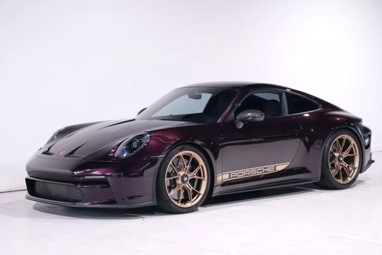 Porsche 911 GT3 Touring tim anh kim la mat, rao ban 7,2 ty dong