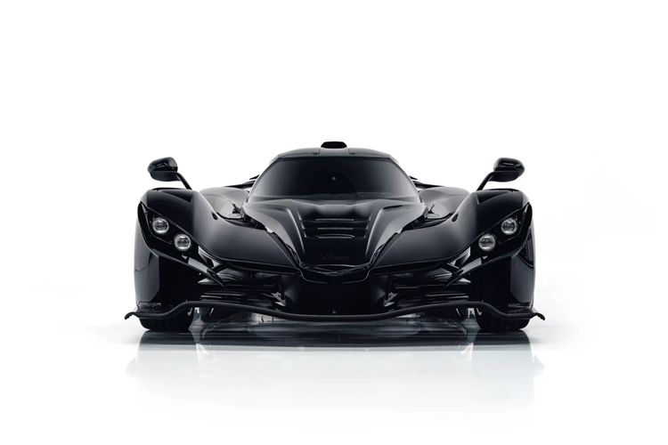 Quá trình phát triển siêu xe Praga Bohema đã bắt đầu từ năm 2022. Kể từ đó, Praga đã thử nghiệm, cải tiến và chuẩn hóa sản xuất để ra mắt được mẫu xe này. Những chiếc xe sẽ được chế tạo thủ công tại nhà máy của Praga ở Cộng hòa Séc, chiếc xe thành phẩm thực sự khiến người ta phải kinh ngạc.