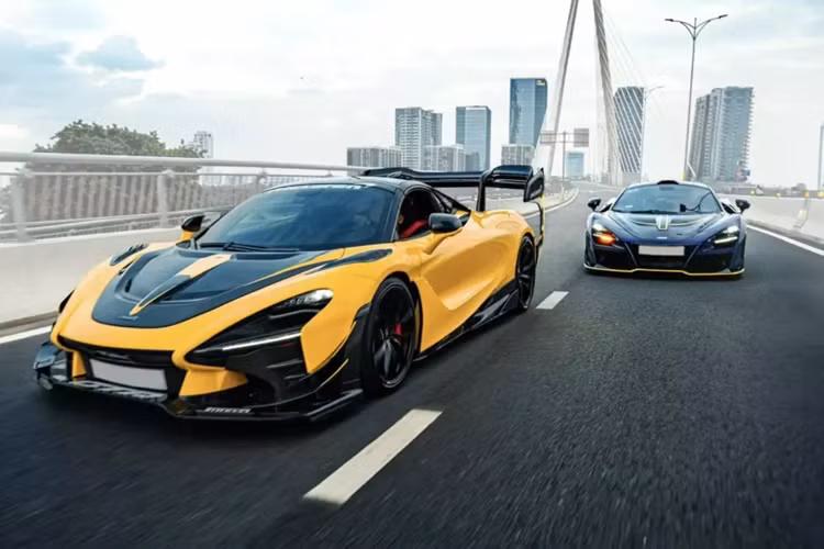 Hiện chưa rõ chiếc xe McLaren 720S này có được nâng cấp công suất, và thay ống xả độ của xe hay không, nguyên bản siêu xe McLaren 720S vẫn được trang bị khối động cơ xăng V8, tăng áp kép, dung tích 4.0 lít, sản sinh công suất tối đa 710 mã lực tại vòng tua máy 7.000 vòng/phút và mô-men xoắn cực đại 770 Nm tại vòng tua máy 5.500 vòng/phút.