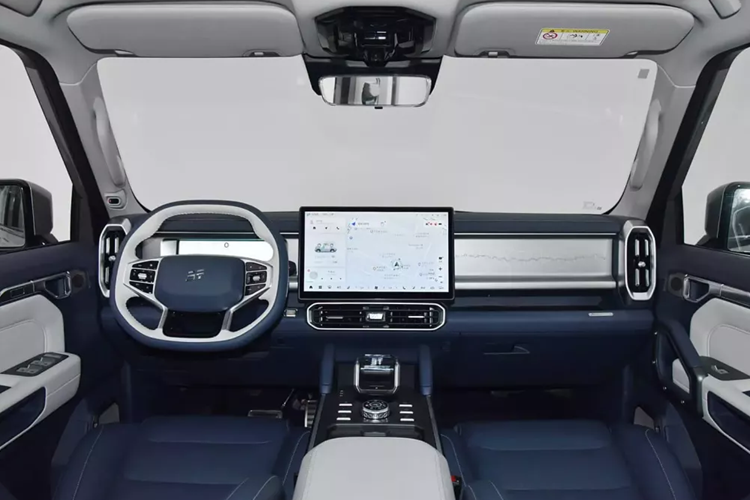 Hơn nữa, Jetour Shanhai T2 AWD có 7 chế độ lái thông minh bao gồm: tiết kiệm, tiêu chuẩn, thể thao, tuyết, bùn, cát, đá và X. Chế độ cuối cùng, theo tuyên bố, sẽ tự động cảm nhận điều kiện đường sá và chuyển sang chế độ lái phù hợp nhất.