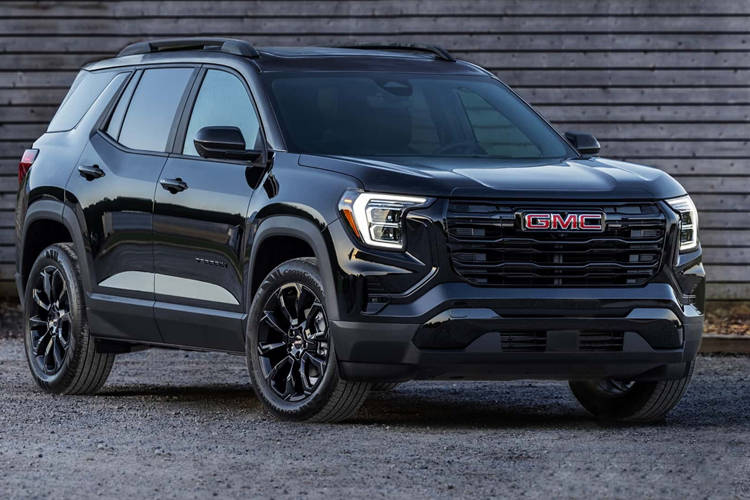 GMC Terrain đã có mặt trong dải sản phẩm của thương hiệu kể từ năm 2018, tuy nhiên tính đến nay, mẫu xe vẫn được biết đến là chiếc SUV được ưa chuộng nhất của GMC trong suốt nửa đầu năm nay. Giờ đây đã thương hiệu đã ra mắt GMC Terrain 2025 mới và được hãng xe Mỹ coi là thế hệ tiếp theo cho chiếc SUV entry-level của mình.