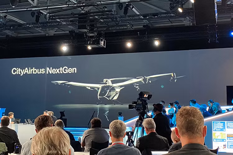 Airbus thu nghiem oto bay CitiAirbus NextGen chay dien tai chau Au