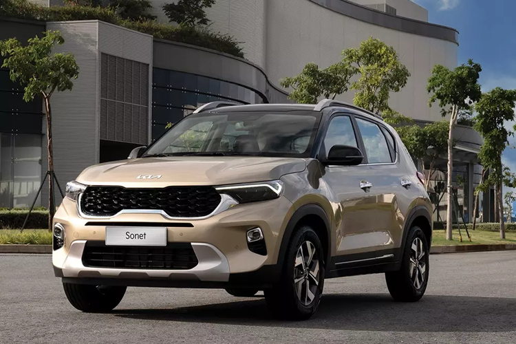  Kia Sonet: 1.354 xe Trong tháng 12 vừa qua, hãng Kia đã bán được 1.354 chiếc Sonet cho khách hàng Việt, tăng 12,4% so với tháng liền trước. Nhờ đó, Kia Sonet cỡ nhỏ tiếp tục dẫn đầu phân khúc SUV hạng A tại Việt Nam và bỏ xa 2 đối thủ còn lại.