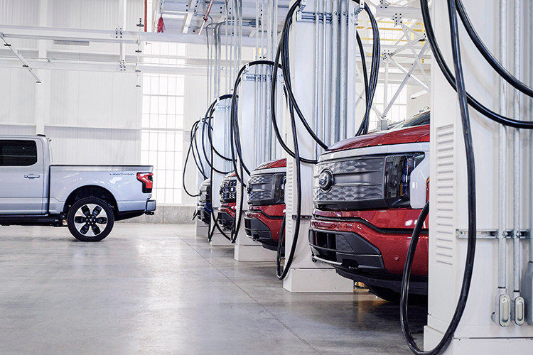 Hang xe Ford lo 3,34 ty dong cho moi chiec oto dien ban ra-Hinh-2