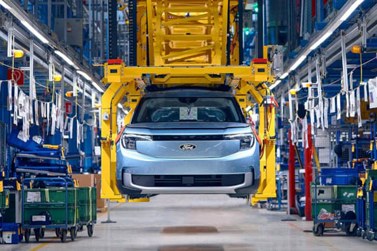 Hang xe Ford lo 3,34 ty dong cho moi chiec oto dien ban ra-Hinh-3