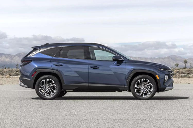 Ở quốc gia này, mẫu xe SUV Hyundai Tucson 2025 và được xuất hiện cùng đợt với Santa Cruz 2025 – chiếc bán tải cỡ nhỏ dùng chung nền tảng khung gầm.