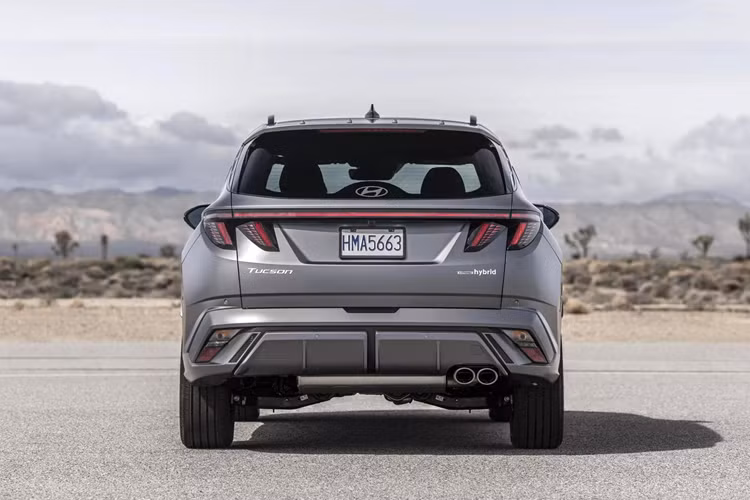 Tính năng này có tác dụng làm giảm độ vọt của xe khi tăng tốc và làm dịu bớt sự chao đảo của xe khi đánh lái, nhằm đem lại cảm giác nhẹ nhàng hơn cho hành khách, nhất là trẻ em khi đang ngủ hoặc thú cưng. Nhờ “Baby Mode” nên người lái không phải quá cố gắng “nắn nót” khi điều khiển, vì xe sẽ hỗ trợ rất nhiều.