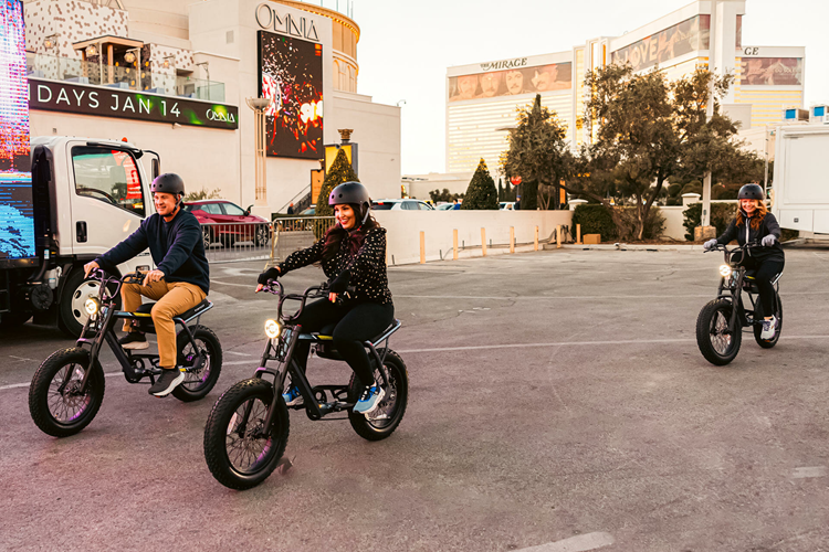 Bên cạnh đó là khả năng cập nhật phần mềm từ xa (OTA). "DrgnFly không chỉ đơn thuần là một mẫu xe đạp điện, mà còn là lựa chọn đại diện cho phong cách sống và cá tính của người dùng hiện đại.