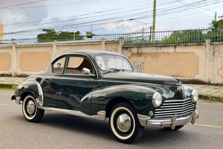  Peugeot 203 tuổi đời hơn 70 năm về trước, tuy nhiên, thiết kế cũng như sức ảnh hưởng của mẫu xe này với các tay chơi trên toàn cầu rất ấn tượng, chẳng hạn tại Việt Nam, 1 số xe được giao dịch rất cao, từ nửa tỷ đồng đến hơn 1 tỷ đồng.