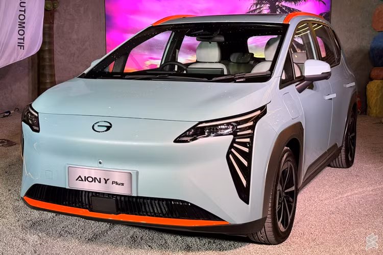 Đặc biệt, khách hàng khi hoàn cọc sẽ được tặng kèm theo 01 voucher trị giá 10 triệu đồng để chính mình hoặc bạn bè có thể dùng cho lần mua xe Aion tiếp theo. Chương trình có hiệu lực từ nay đến hết ngày 31/06/2024.