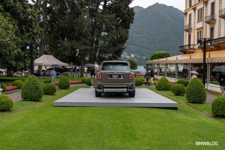 Tại Việt Nam, mức giá xe Rolls-Royce Cullinan Series II và Cullinan Series II Black Badge chính hãng bán ra khởi điểm lần lượt là 36,69 tỷ đồng và 41,99 tỷ đồng.