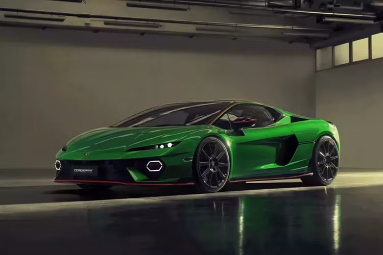 Chưa có ai ngoài Lamborghini từng lái thử mẫu xe Temerario mới, nhưng giám đốc R&amp;D của hãng sản xuất ôtô này đã khiến chúng ta phấn khích về những phiên bản Lamborghini Temerario thế hệ mới thậm chí còn nóng bỏng hơn, mạnh mẽ nhất sẽ ra mắt trong những năm tới.