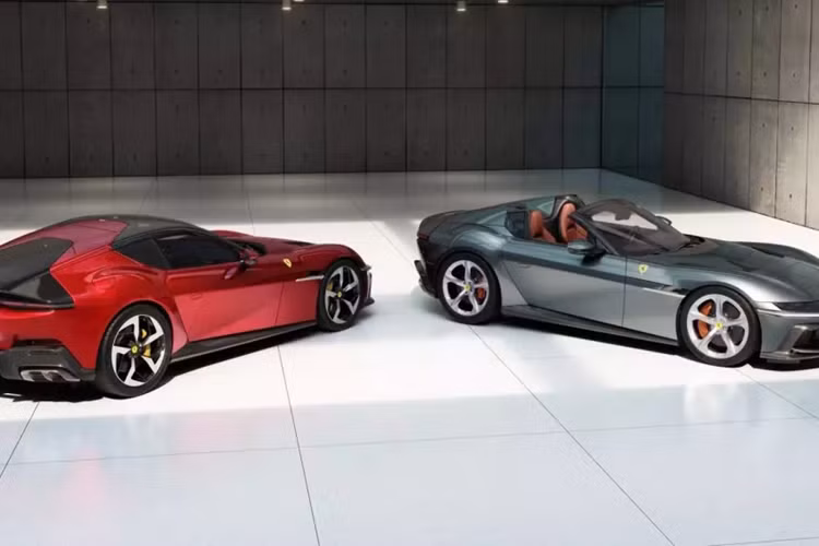 Và sẽ rất thú vị nếu ông mua cả cặp, khỏi phải suy nghĩ, điều này đã xảy ra với 911 Turbo thế hệ mới khi ông mua bản tiêu chuẩn, 911 Turbo S mui cứng và bản mui trần, hay 1 cặp Porsche 911 GT3 chỉ khác màu sơn cùng trang bị là 1 xe số tự động, 1 xe số sàn.