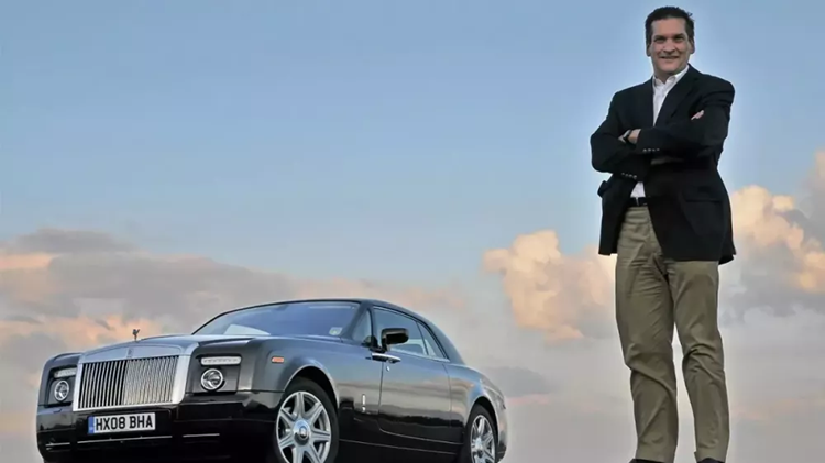 “Cha de” cua Rolls-Royce Phantom bi sat hai tai nha rieng