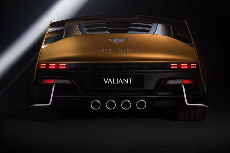 Hãng xe dự kiến sẽ bắt đầu giao xe vào quý 4 năm 2024 và Alonso dự kiến sẽ nhận được chiếc đầu tiên. Chiếc xe sẽ ra mắt trực tiếp tại Lễ hội tốc độ Goodwood vào tháng 7.