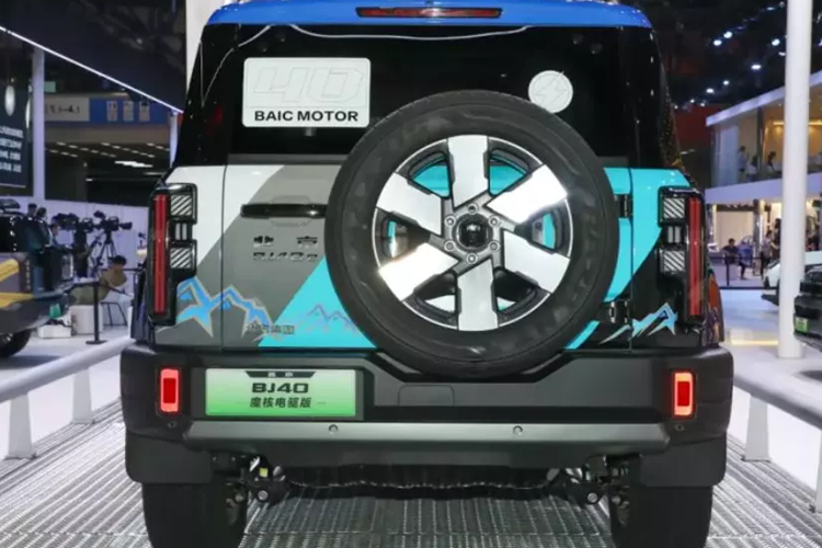 Sức mạnh đến từ động cơ bốn xi-lanh 1.5T 138 kW (185 mã lực) hoạt động như 1 máy phát điện và động cơ điện kép phía trước/phía sau tạo ra tổng công suất hệ thống là 540 mã lực và mô-men xoắn cực đại 655 Nm. Thời gian tăng tốc 0 – 100 km/h nhanh nhất là 5,5 giây.