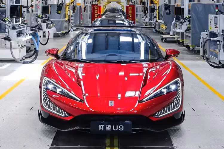 BYD an mung chiec oto thu 9 trieu xuat xuong-Hinh-2