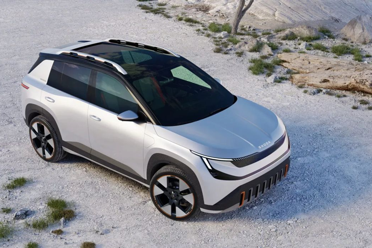Mẫu xe CUV điện Skoda Epiq 2024 được phát triển trên khung gầm MEB Entry thuần điện với phạm vi hoạt động thuần điện ước tính hơn 400 km. Skoda Epiq mang ngôn ngữ thiết kế Modern Solid mới nhất của thương hiệu với những đường nét sắc sảo, hiện đại.