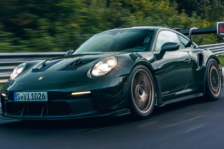 Đối với một mẫu xe đã được thiết kế và trau chuốt nhiều về khí động học cùng các trang bị trên xe, Porsche 911 992 GT3 RS mới dường như đã rất hoàn hảo và không cần nâng cấp thêm.