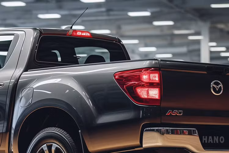 Mazda BT-50 2025 dang ruc rich ra mat, dau Toyota Hilux-Hinh-6