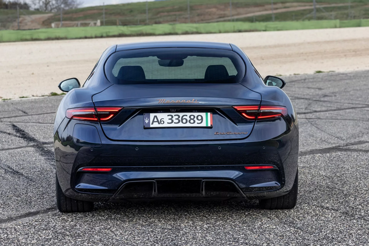 Chúng tôi sẽ mang đến cho khách hàng ưa chuộng những chiếc Maserati mạnh nhất từ trước đến nay, vượt qua ranh giới của niềm vui lái xe trong một kỷ nguyên mới”.