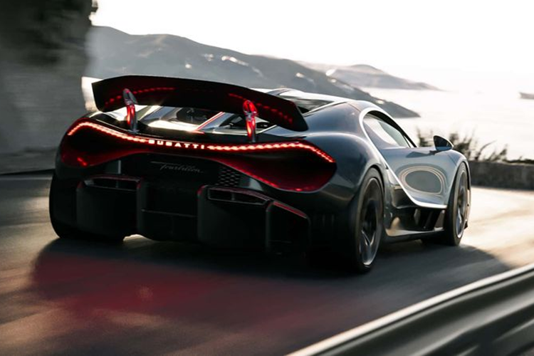 Bugatti cho biết Tourbillon sẽ có số lượng giới hạn chỉ 250 chiếc, bằng một nửa so với 500 chiếc của Chiron. Quá trình thử nghiệm đã được tiến hành và những khách hàng đầu tiên dự kiến nhận xe vào năm 2026. Hãng cho biết giá xe Bugatti Tourbillon 2026 này bán ra lên tới 3,8 triệu Euro (tương đương 98 tỷ đồng).