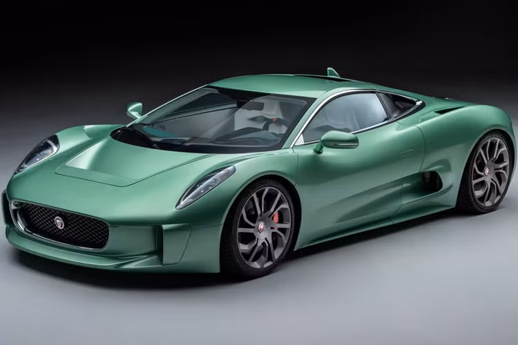 Callum không tiết lộ chi phí nâng cấp cho nguyên mẫu Jaguar C-X75 thứ hai, nhưng những thứ đó không hề rẻ. Người ta vẫn chưa biết liệu chủ sở hữu của hai chiếc xe trong phim còn lại có đến thăm công ty có trụ sở tại Anh để được xử lý theo yêu cầu tương tự hay không.