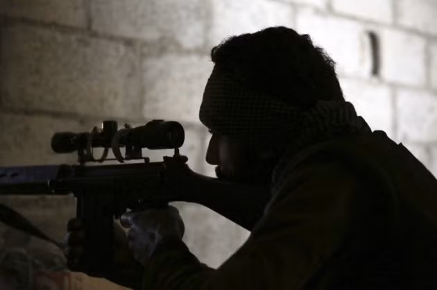 Trước tình trạng đó, chính quyền đã phải cử nhiều tay bắn tỉa mới có thể hạ gục đối thủ ghê gớm này.