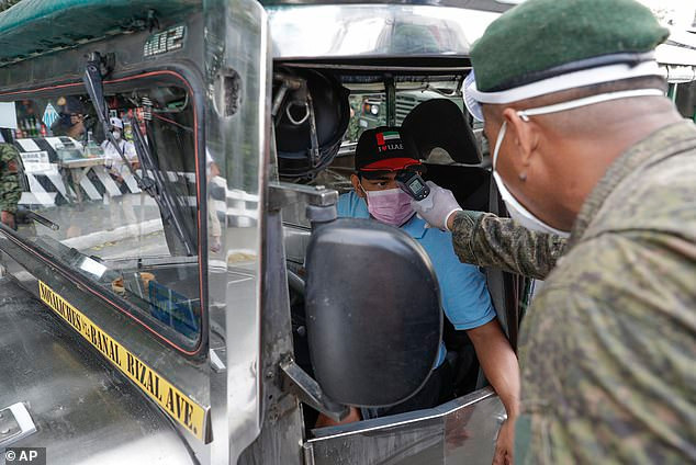 Dot nhap thu do Philippines vua bi phong toa vi Covid-19-Hinh-7