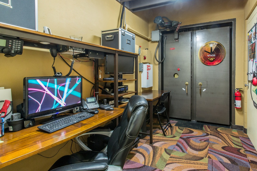 Phòng điều hành dành cho nhân viên của Vivos Group, nơi đội ngũ bảo trì sẽ tiếp nhận và đáp ứng các yêu cầu của khách hàng. Nhân viên của Vivos đều là những chuyên gia hàng đầu về an ninh, bác sĩ, tâm lý học, dinh dưỡng và nhiều lĩnh vực khác. Ảnh: Terravivos.