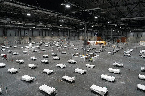 Các giường bệnh được chuẩn bị sẵn trong một bệnh viện dã chiến ở Madrid, Tây Ban Nha, ngày 21/3.