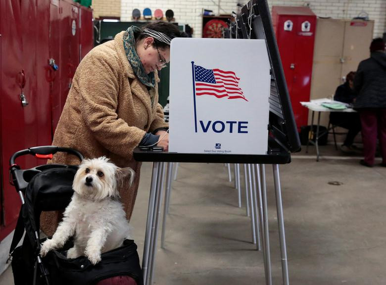 Nong ham hap cuoc bau cu ngay “Sieu Thu Ba” lan hai o My-Hinh-6