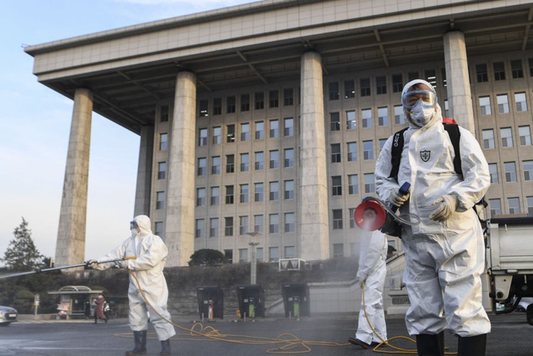 Tong thong Brazil di nguoc lai the gioi khi cho rang Covid-19 khong nguy hiem-Hinh-14