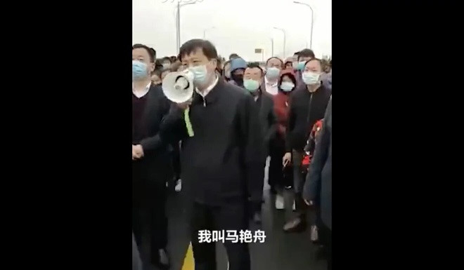 Dung do canh sat, nguoi dan do tranh cai go phong toa o Ho Bac-Hinh-3