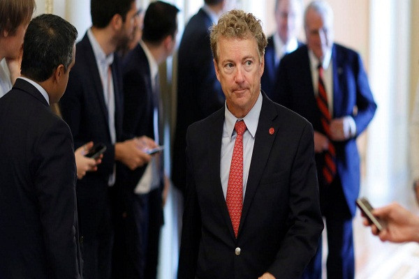 Theo USA Today, Văn phòng Thượng nghị sĩ Rand Paul thông báo, ông Rand đã có kết quả xét nghiệm dương tính với Covid-19 và đang tự cách ly. Ảnh: Reuters.