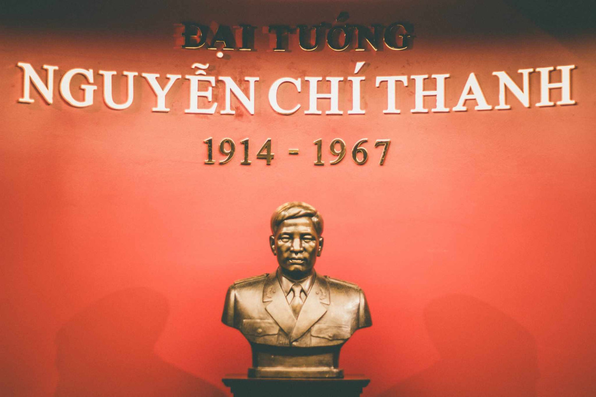 Chiều 22/6 vừa qua, gia đình cố Đại tướng Nguyễn Chí Thanh đã tổ chức buổi giới thiệu Bảo tàng. Dự kiến, Bảo tàng sẽ mở cửa đón khách vào ngày 6/7/2023 nhân dịp tưởng niệm 56 năm ngày Đại tướng từ trần. Ngày 1/1/2024, lễ khánh thành sẽ được tổ chức chính thức nhân dịp 110 năm ngày sinh Đại tướng. Tại tỉnh Thừa Thiên Huế, quê hương cố Đại tướng, Bảo tàng Đại tướng Nguyễn Chí Thanh có địa chỉ tại số 144, Đặng Thái Thân, thành phố Huế, đã chính thức mở cửa đón khách tham quan từ ngày 6/7/2022. (Ảnh do Bảo Tàng cung cấp).