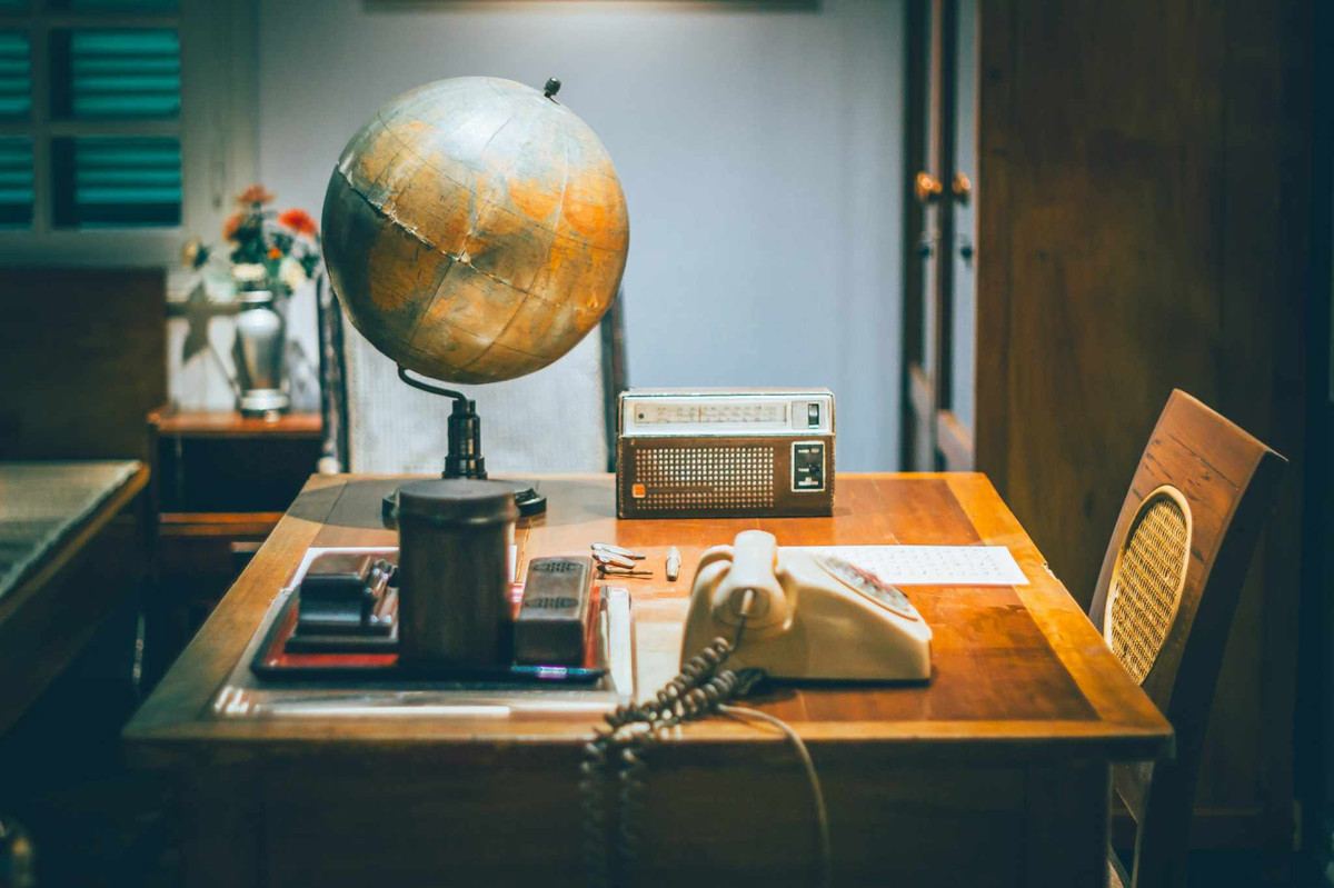 Phục dựng bàn làm việc của cố Đại tướng tại căn nhà 34 Lý Nam Đế. 